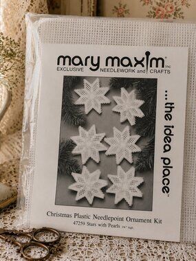 **Vintage Mary Maxim Stars With Pearls Christmas Needlepoint Ornament Kit #47259